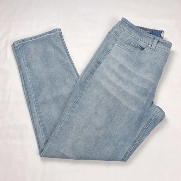 ECRU Women’s 27 The Abbot Slouchy Slightly Stretchy Jean - Picture 1 of 13